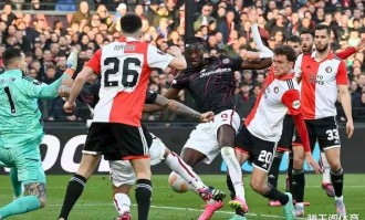 荷甲火力PK土超韧性! 费耶诺德VS费内巴切: 范佩西与穆里尼奥的战术博弈！！