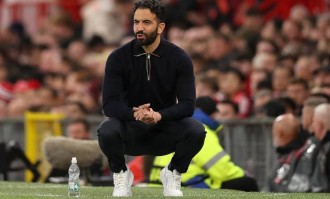 talkSPORT：曼联仍将在夏窗支持阿莫林 马奎尔&amp;amp;B费不满高层