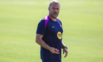 守门员传奇再现：Joan Garcia巴塞罗那首秀完美表现