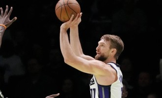 中锋市场火热！曝小萨浓眉罗威等均在货架上